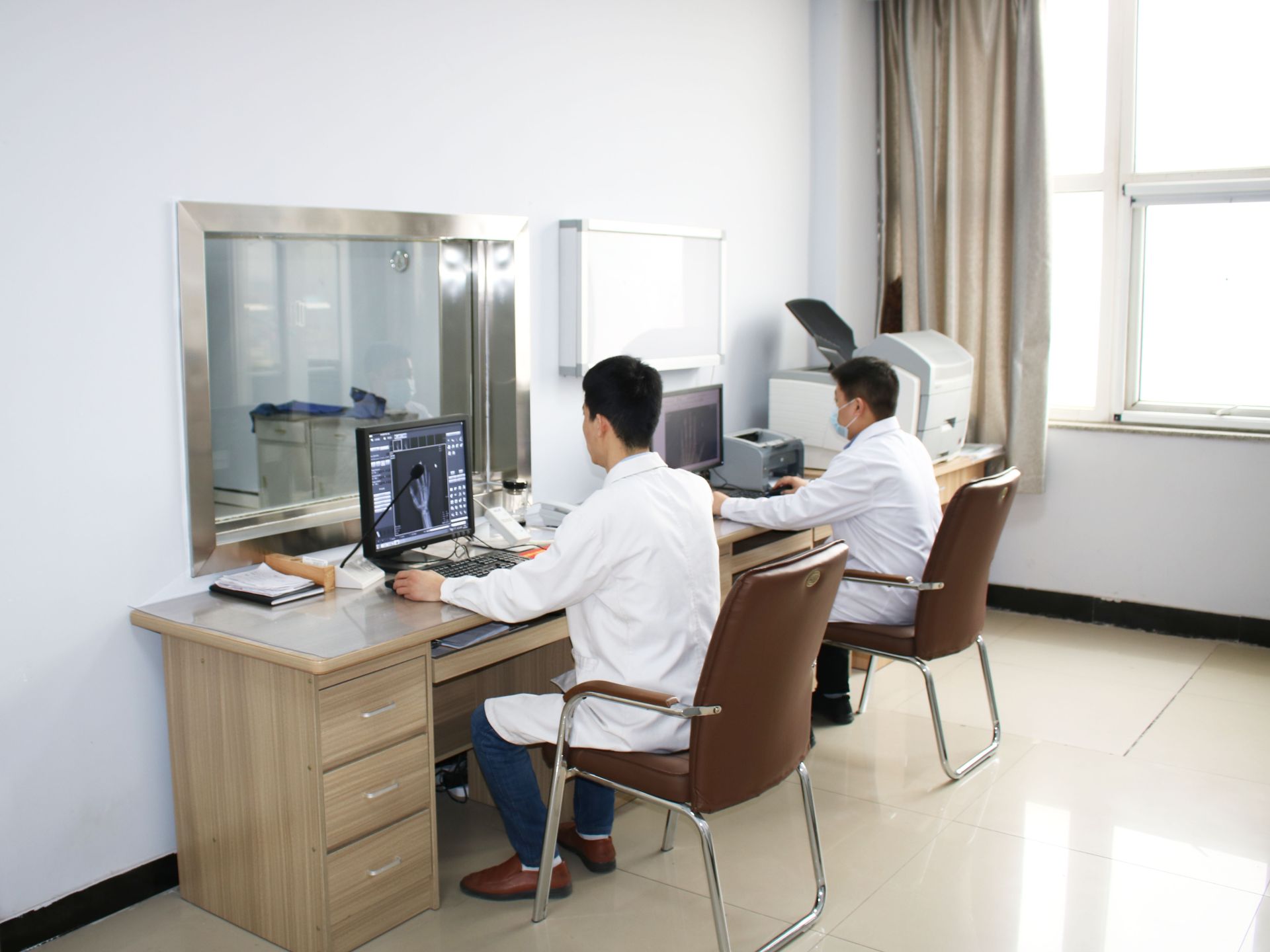 放射科科室配图 1